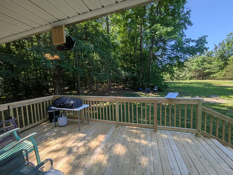 16400 Longview Dr — Photo 4