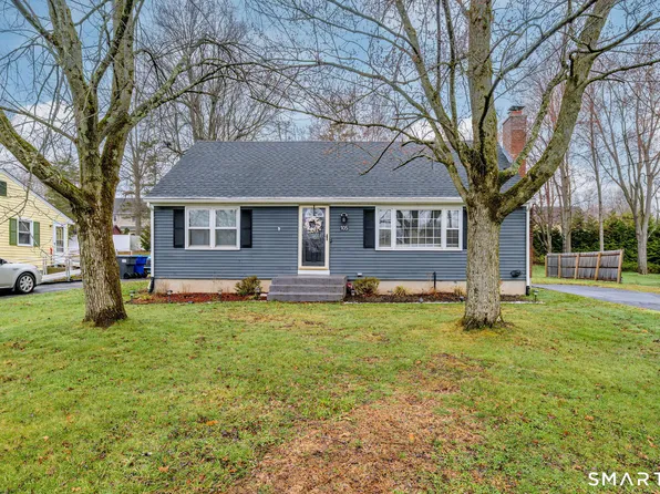 105 First Street, Suffield, CT 06078