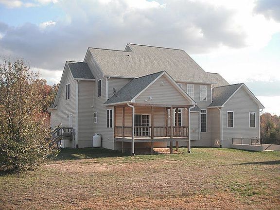 3rd image of 10518 Big Horn Dr