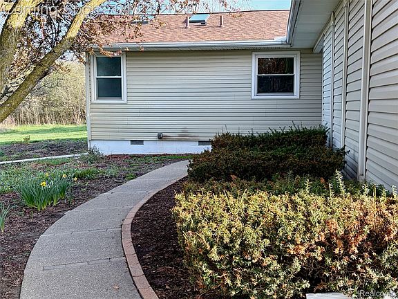 4th image of 7828 Fosdick Rd