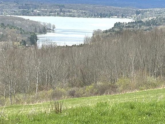 3rd image of 7689 Slusher Hill Rd