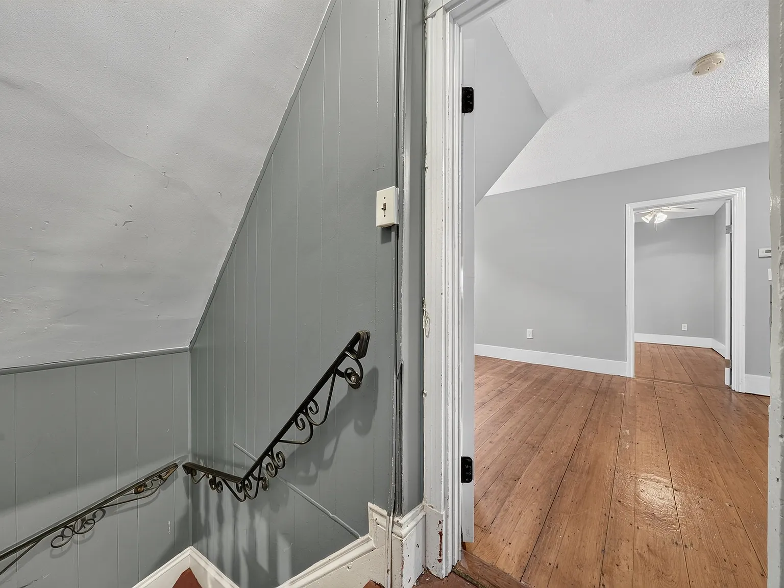 3 bed, 1.0 bath, 1080 sqft, $2,750 — Photo 4
