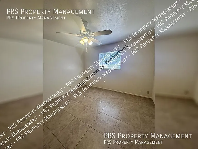 5233 E University Dr #B — Photo 17