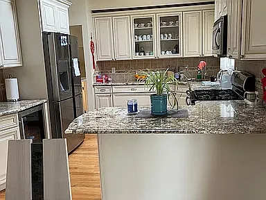 6 Michael Rd — Photo 2