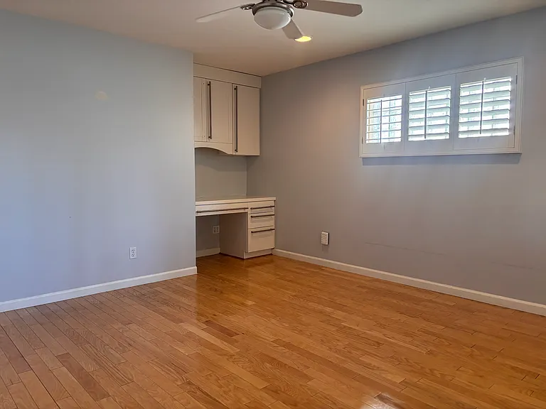312 W Stella Ln — Photo 23
