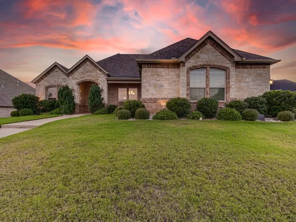 1203 Delaware Dr, Mansfield, TX 76063