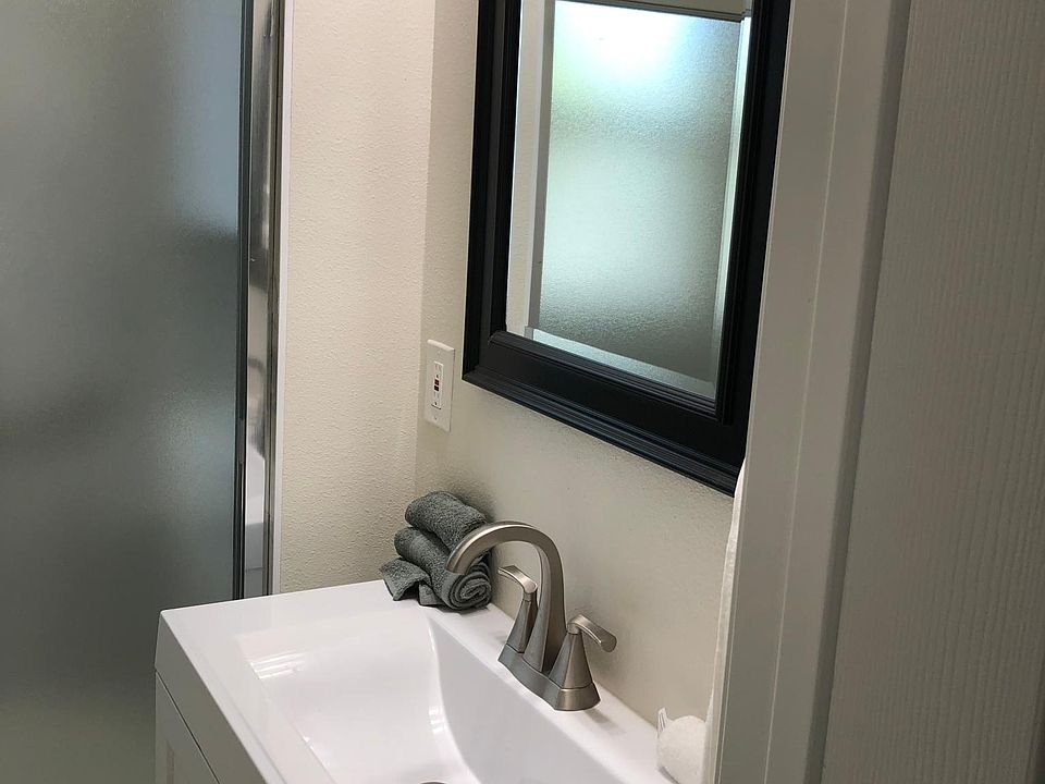 2nd image of 1430 E Robidoux St #1430