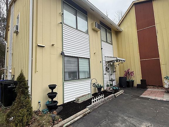 4th image of 37 Robert Road