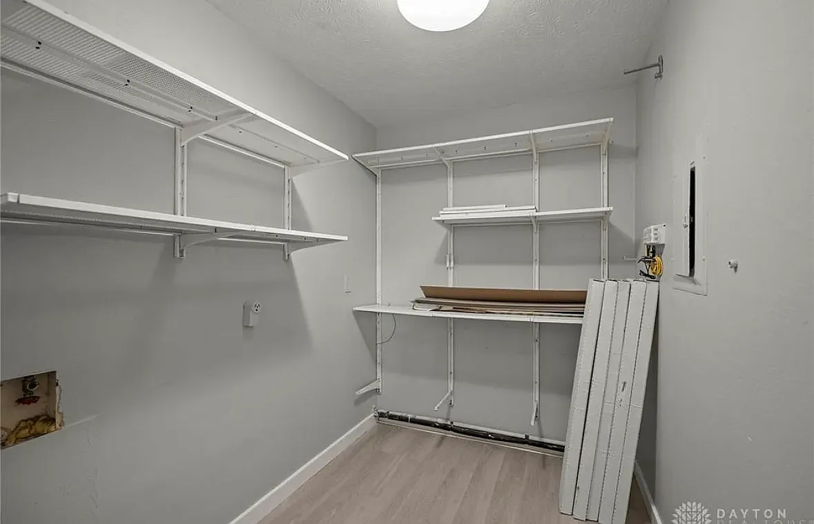 3 bed, 925 sqft, $1,700 — Photo 2