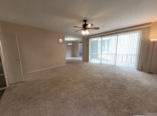 3678 Hidden Dr #901, San Antonio, TX 78217