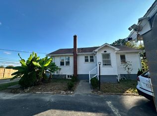 6724 Centreville Rd, Centreville, VA 20121