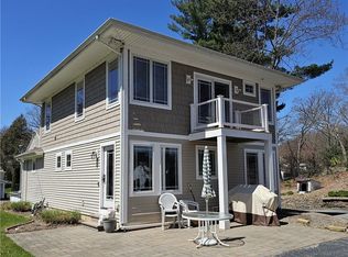 28 Coolridge Ave, Smithfield, RI 02828