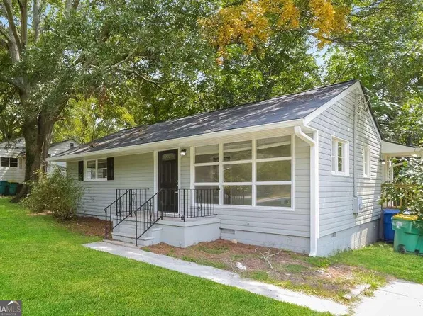 549 Granade Dr, Forest Park, GA 30297