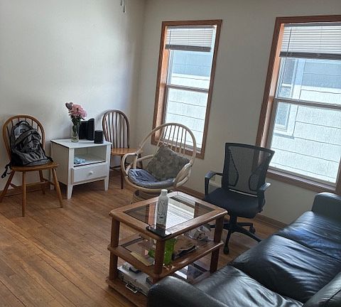 2nd image of 1144 E Mifflin St #2