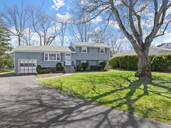 155 Pepperidge Circle, Fairfield, CT 06824