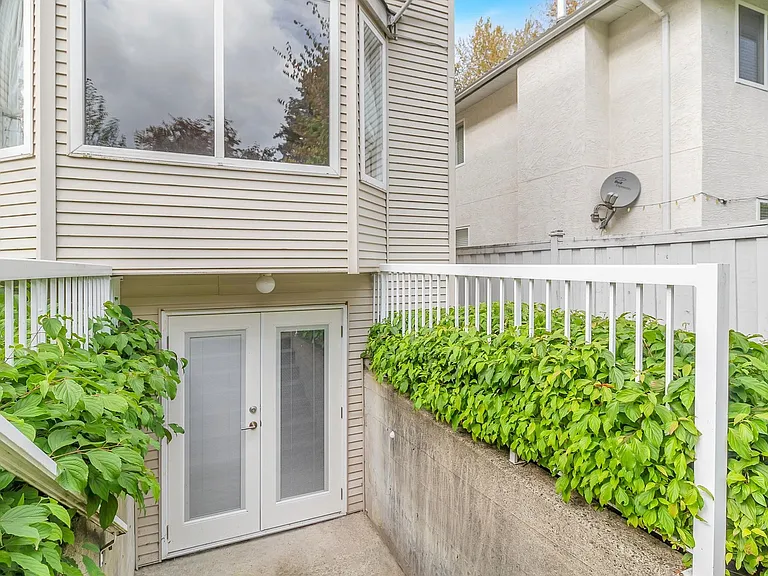 805 Fowler Ct #BASEMENT — Photo 18