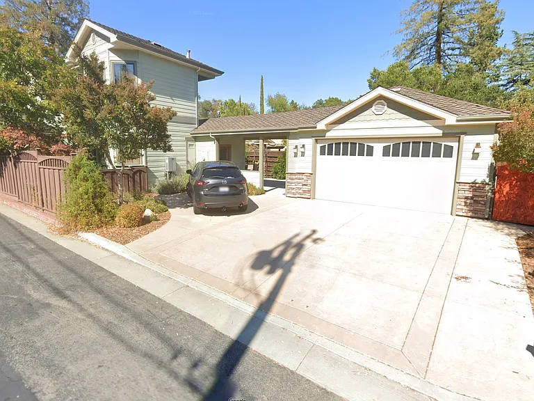 262 Los Gatos Blvd — Photo 3