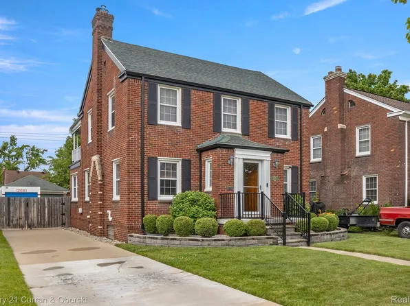 2656 22nd St, Wyandotte, MI 48192