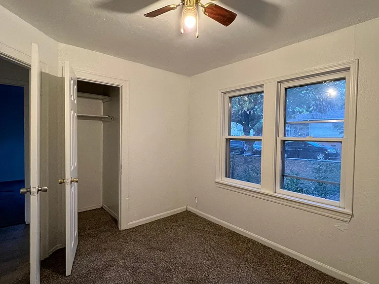 1215 E Whittaker St — Photo 10