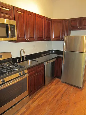 Rented by Capri Jet Realty Corp | media 9