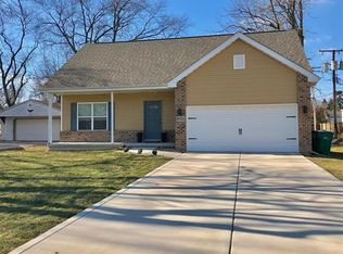 8124 Taft St, Merrillville, IN 46410