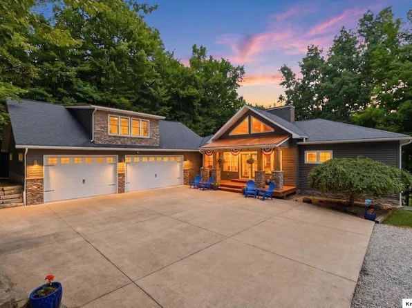 3315 Apple Valley Dr, Howard, OH 43028