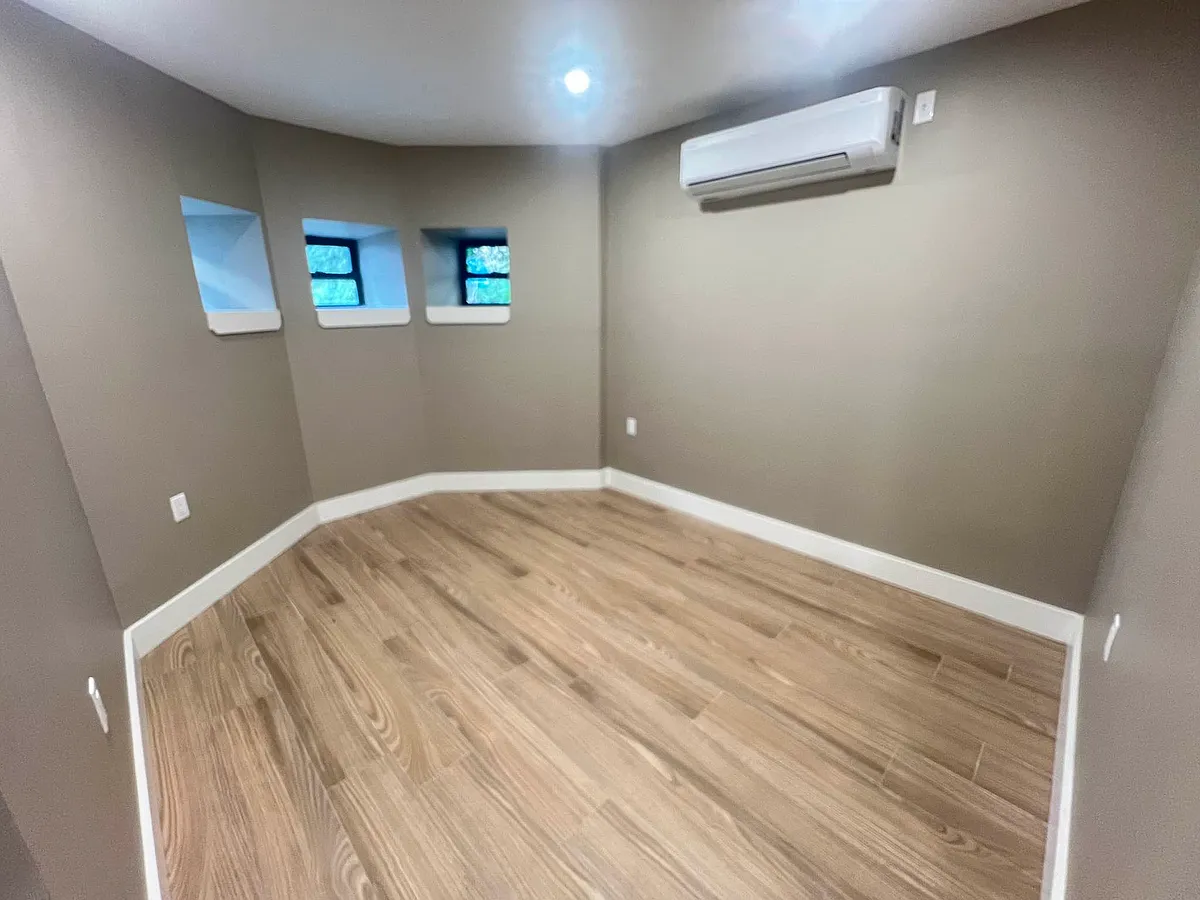 Building Photo - 2909 Avenue D #1B
