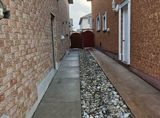 33 Pinecone Dr, Toronto, ON M9W 7B5