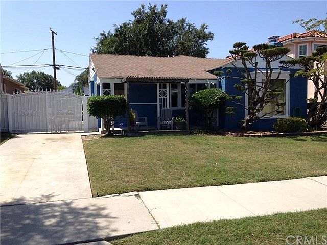 1st image of 2816 W 83rd St