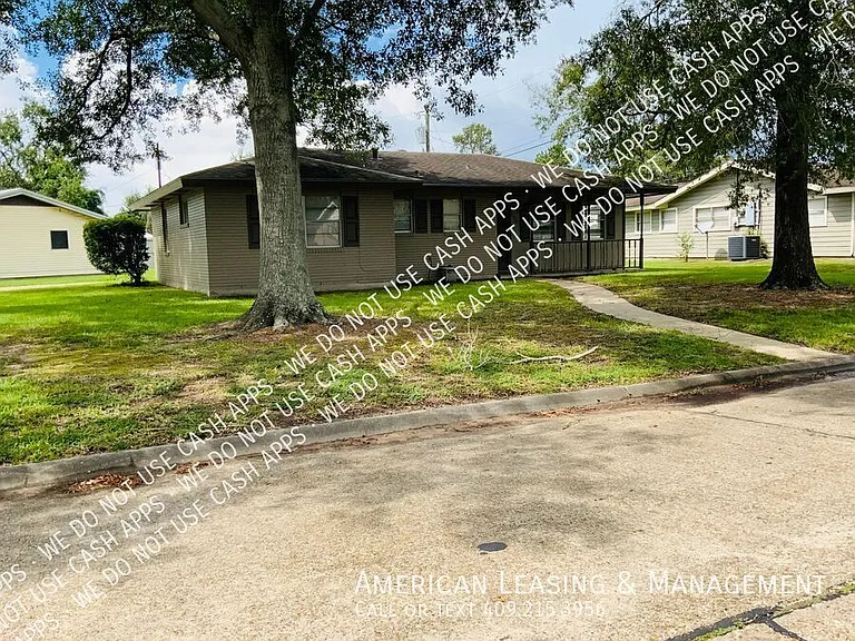 3901 Beverly Ave — Photo 4