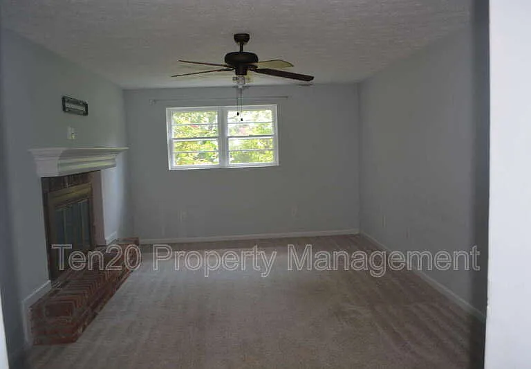 1815 Marilon Dr — Photo 27