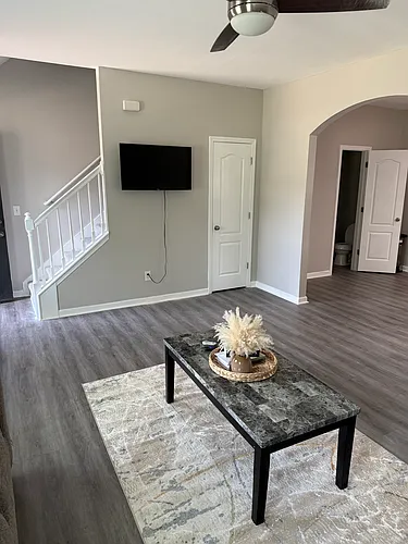 8662 Thomas Rd Photo 1
