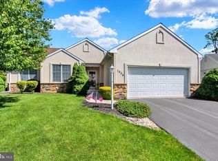 1456 Wheatfield Dr, York, PA 17408
