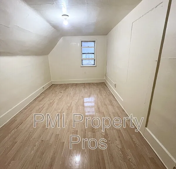 2217 S 19th St #A — Photo 2