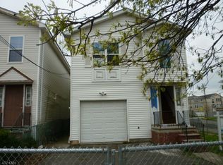 39 Hobson St, Newark, NJ 07112