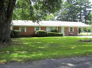 221 S Monroe St, Ashdown, AR 71822