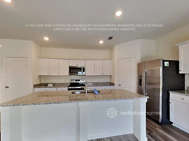 13515 Kinsman Rd — Photo 9
