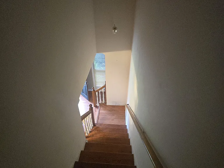 3490 Runnymeade Dr — Photo 22