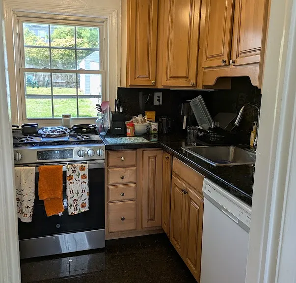 1232 N Taylor St — Photo 22