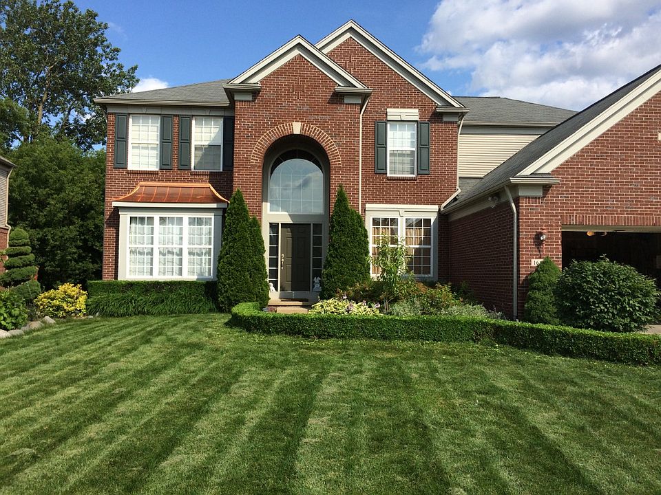 1st image of 16640 Yellowstone Dr