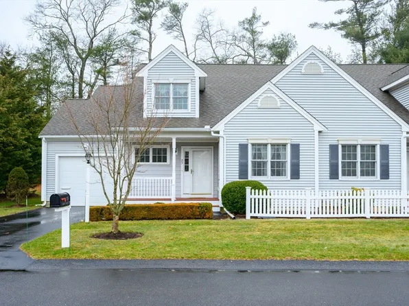 25 Liberty Dr Unit 25, Pembroke, MA 02359