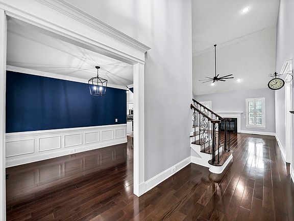 2nd image of 152 Inverness Dr