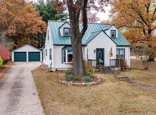 336 High St, Waupaca, WI 54981
