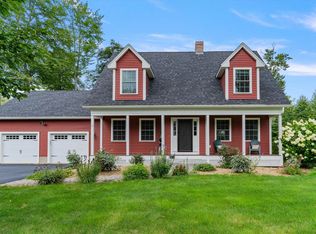 80 Bloomfield Rd, Deerfield, NH 03037