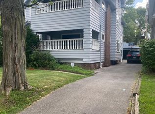 2179 Edgewood Rd, Cleveland Heights, OH 44118