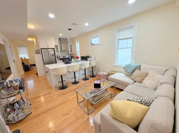 29 Putnam Ave APT 2, Cambridge, MA 02139