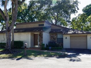 8197 Royal Palm Ct, Tamarac, FL 33321