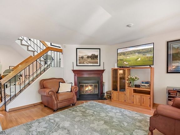 2nd image of 167 Marion Dr