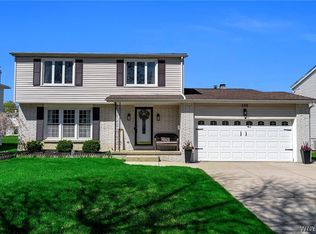 238 Teakwood Ter, Williamsville, NY 14221