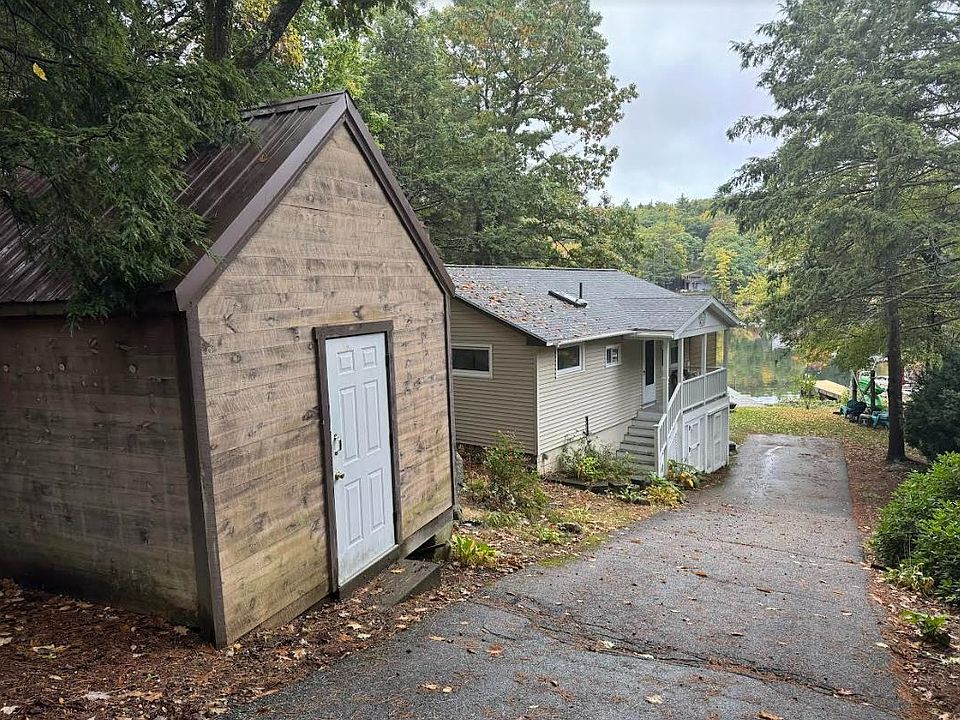 2nd image of 45 Lakeview Drive